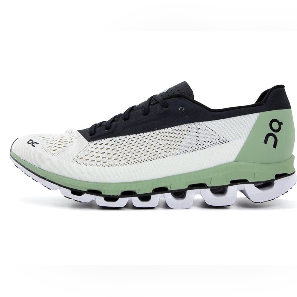 🎉On Cloud Running Athletic Shoes - Black and White